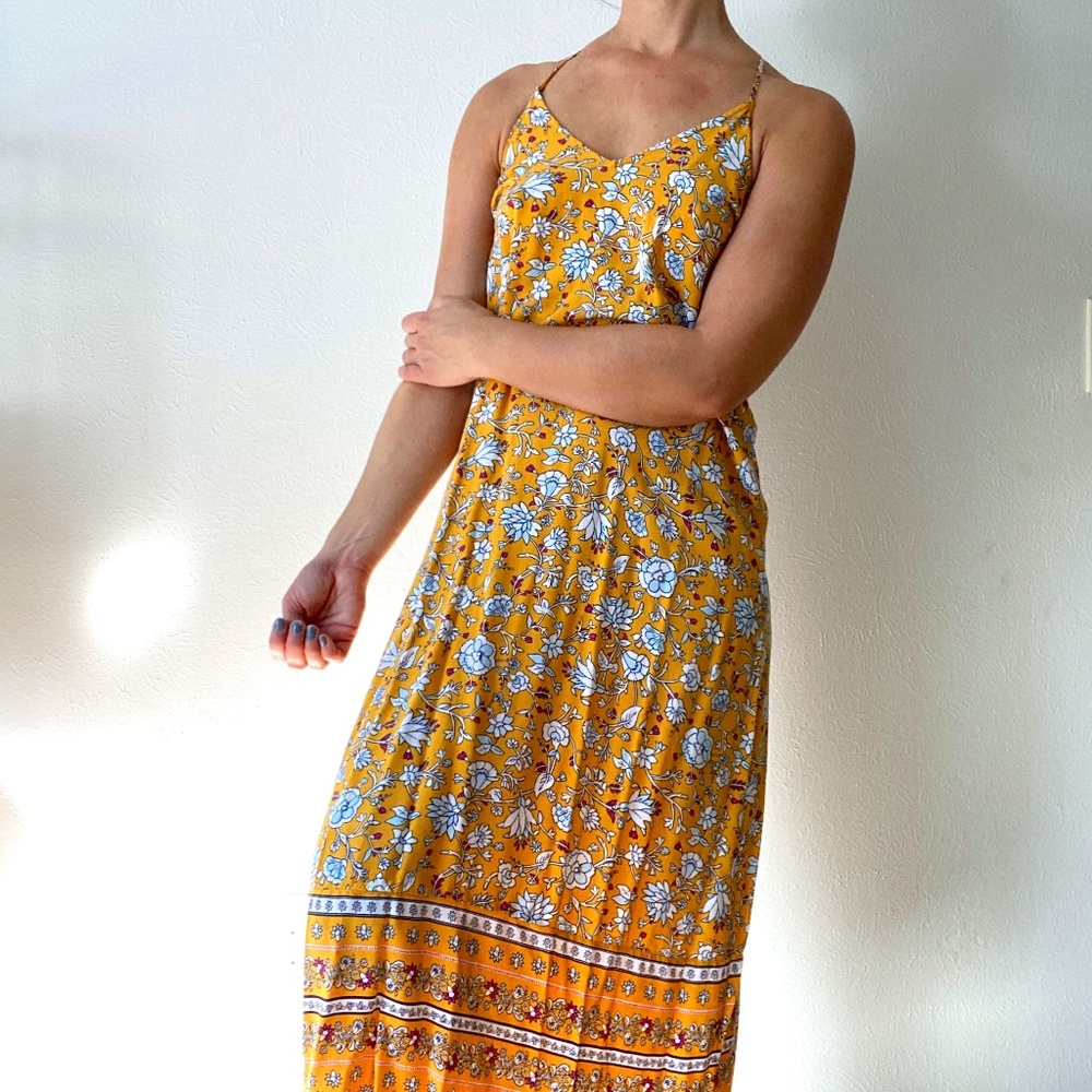 Old Navy Maxi Yellow Floral Slip Dress - Small